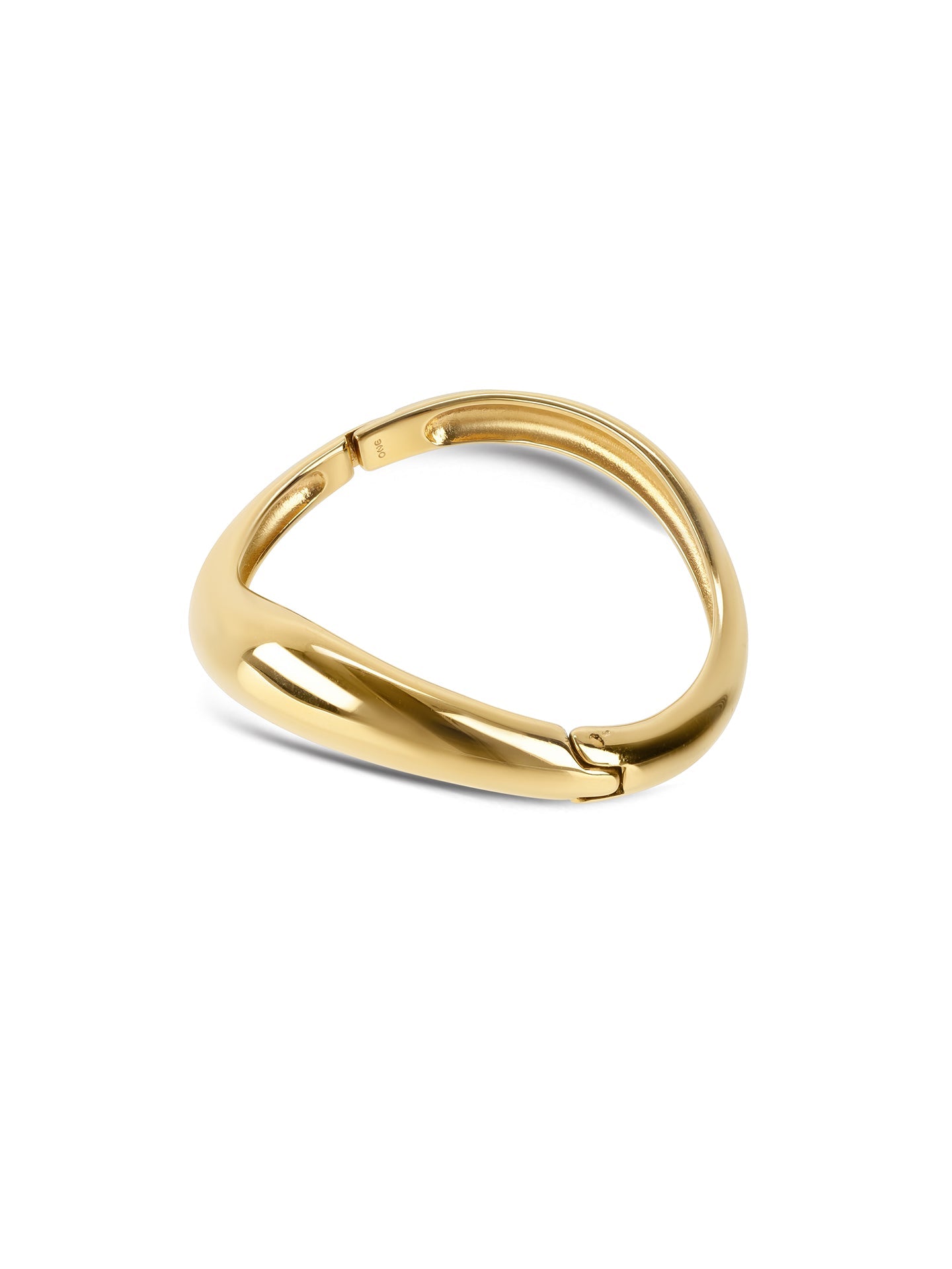 One Daphne Cuff