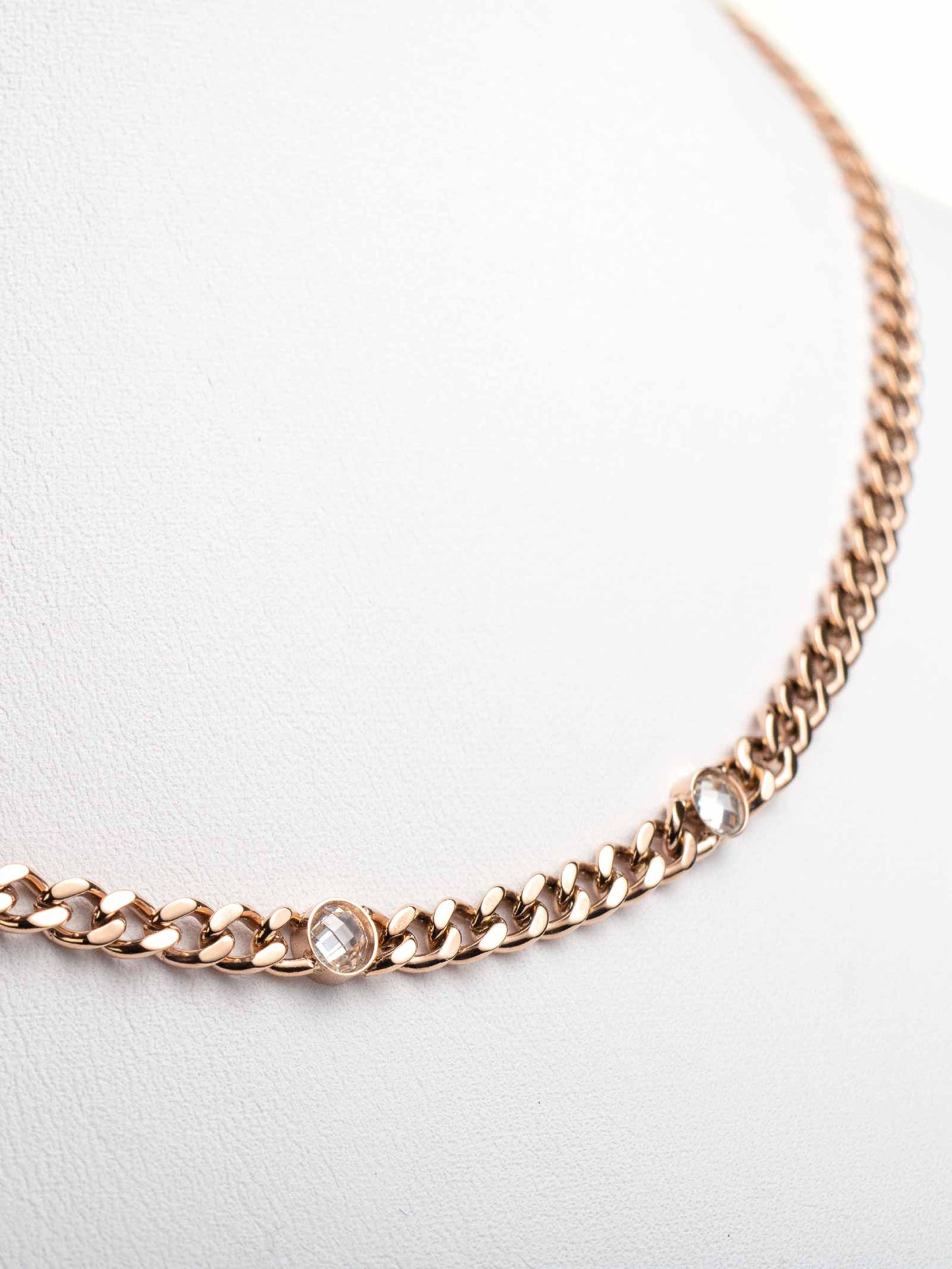 One Neckmess Glam Necklace