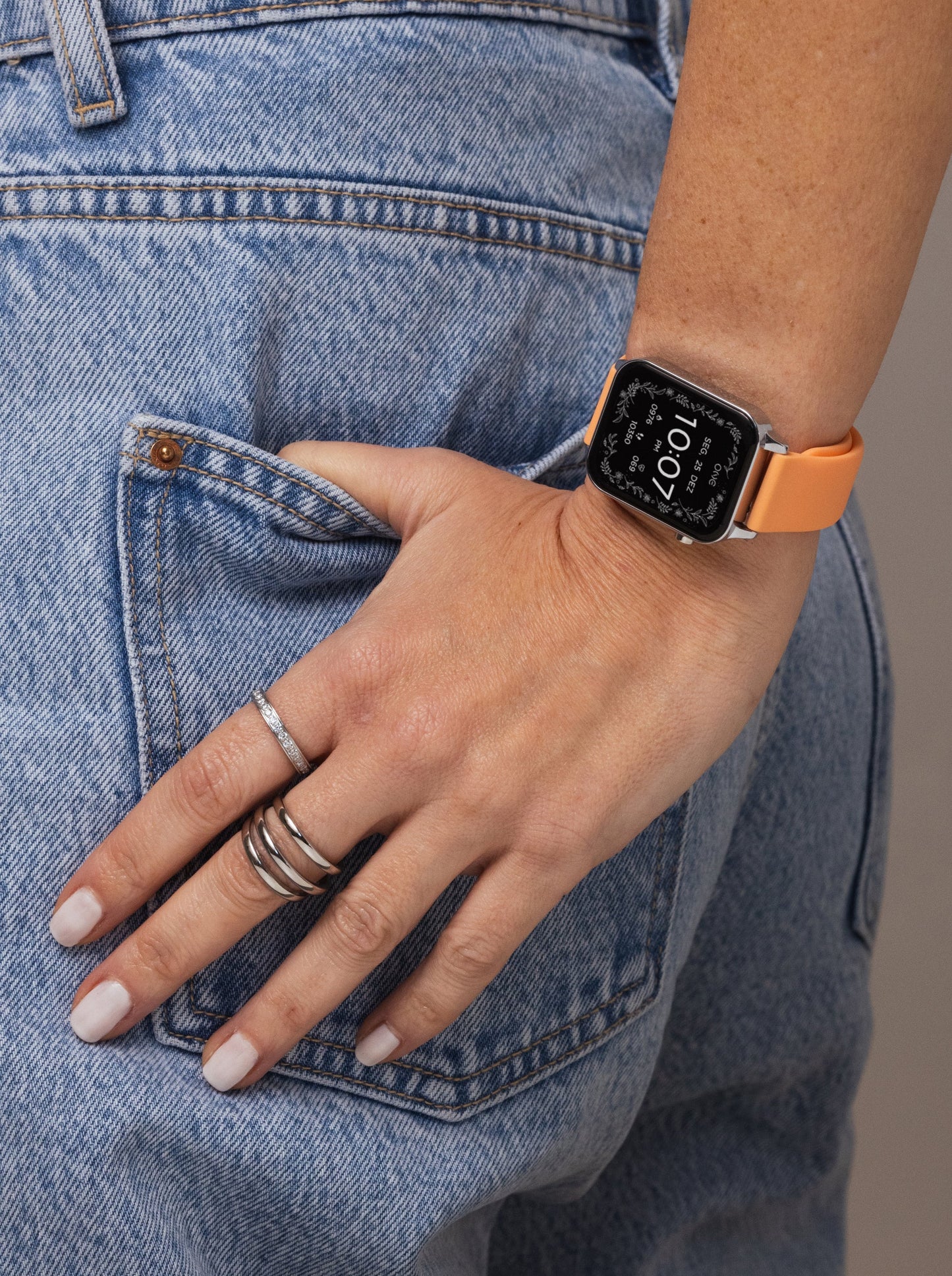 Silicone Bracelet Smartwatch One Peach