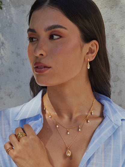 One Neckmess Eclipse Necklace