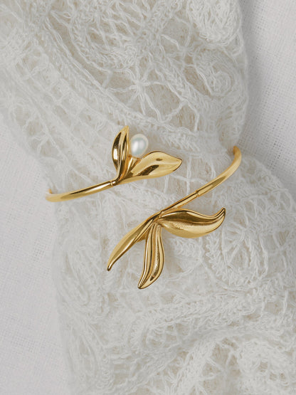 One Margot Falling Leaves Slave Bracelet
