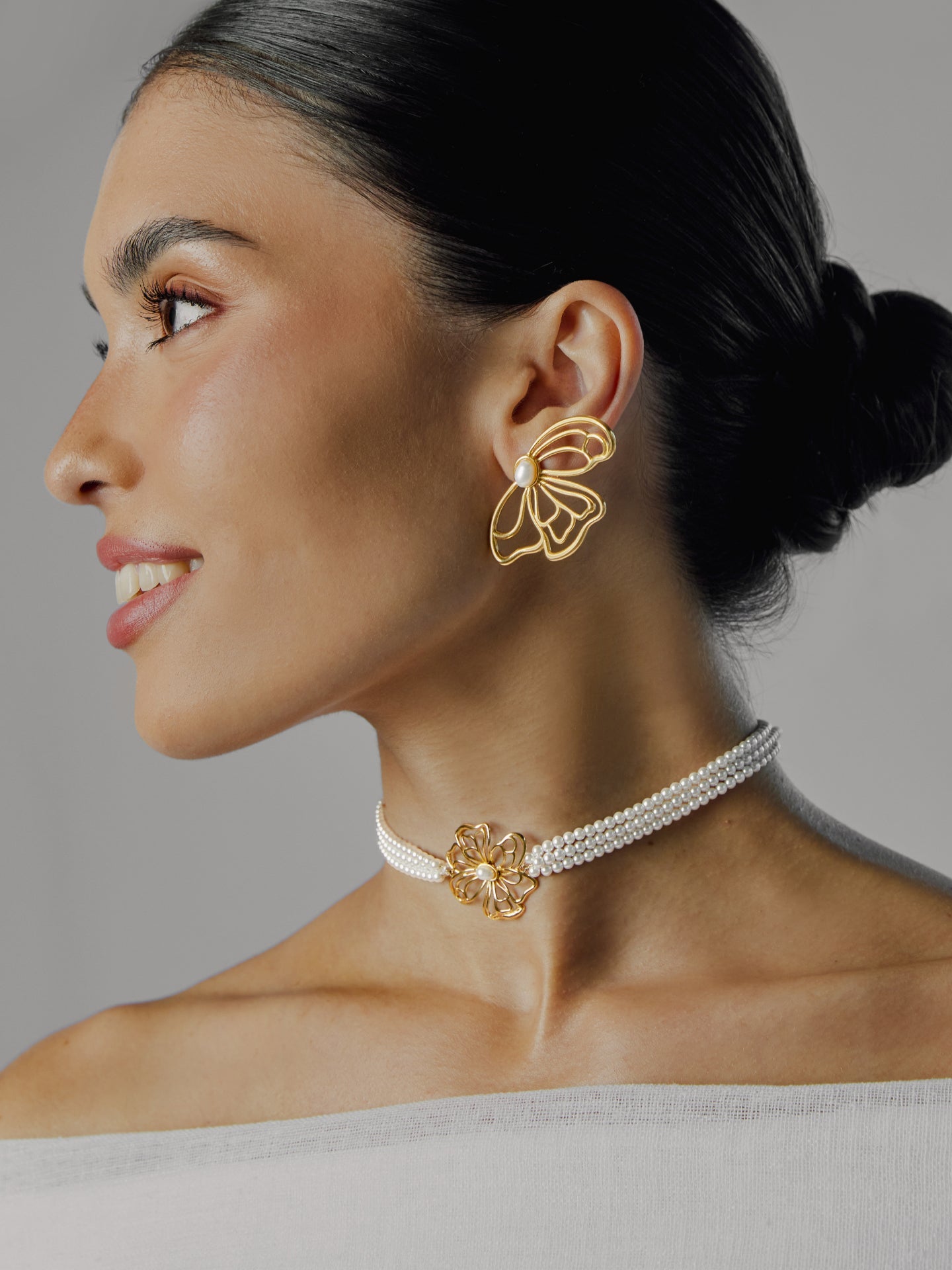 One Margot Petal Necklace