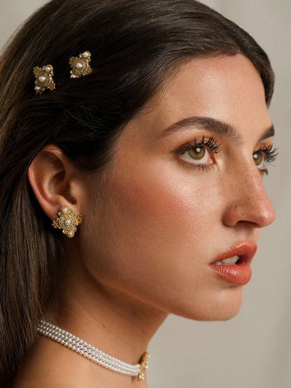 One Ophelia Hair Accessory
