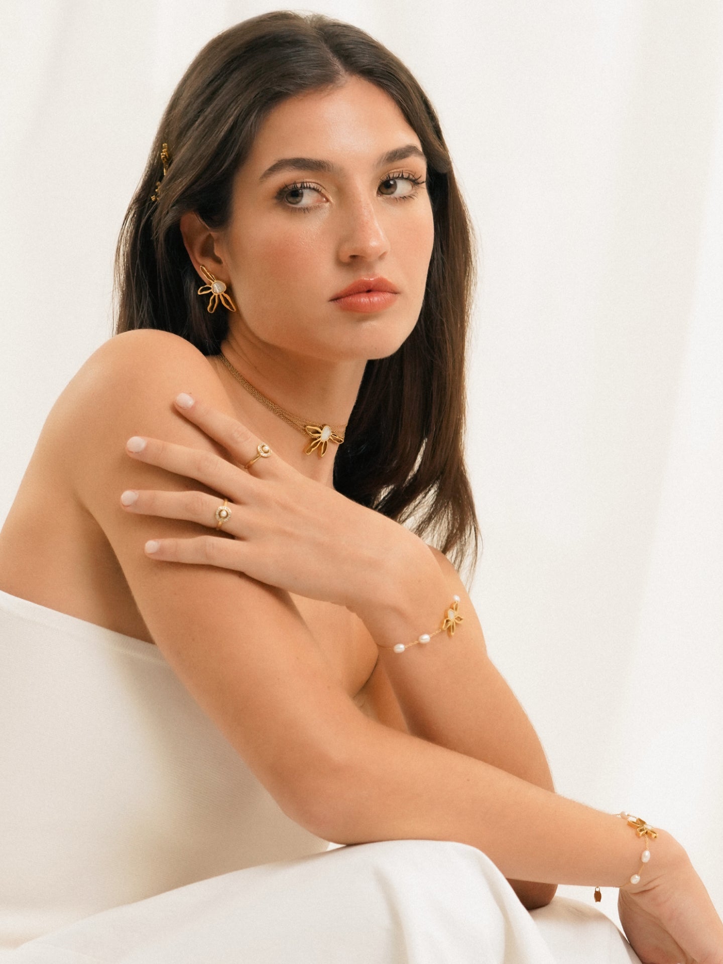 One Ophelia Pearl Ring