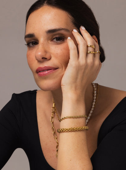 One Beauty Gold Bracelet