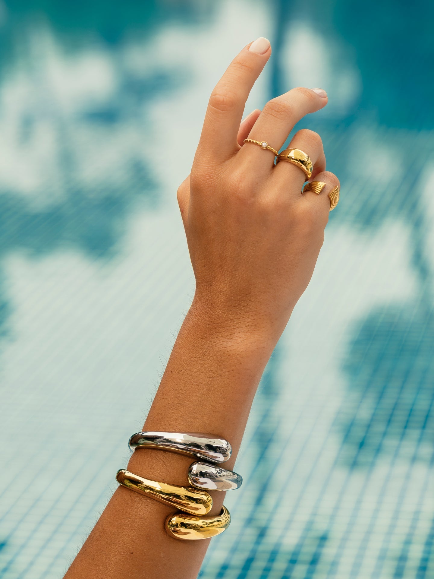 One Coralia Gold Cuff