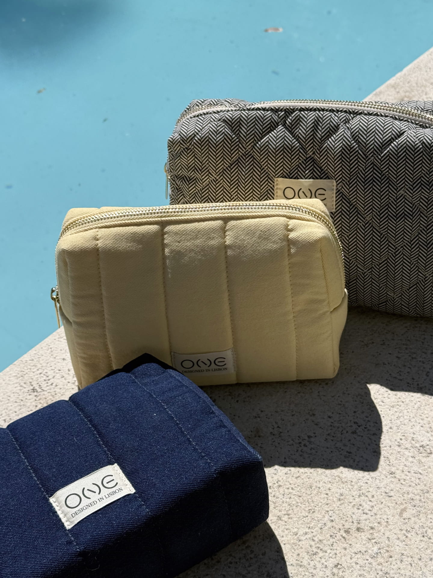 One Tropic Print Necessaire