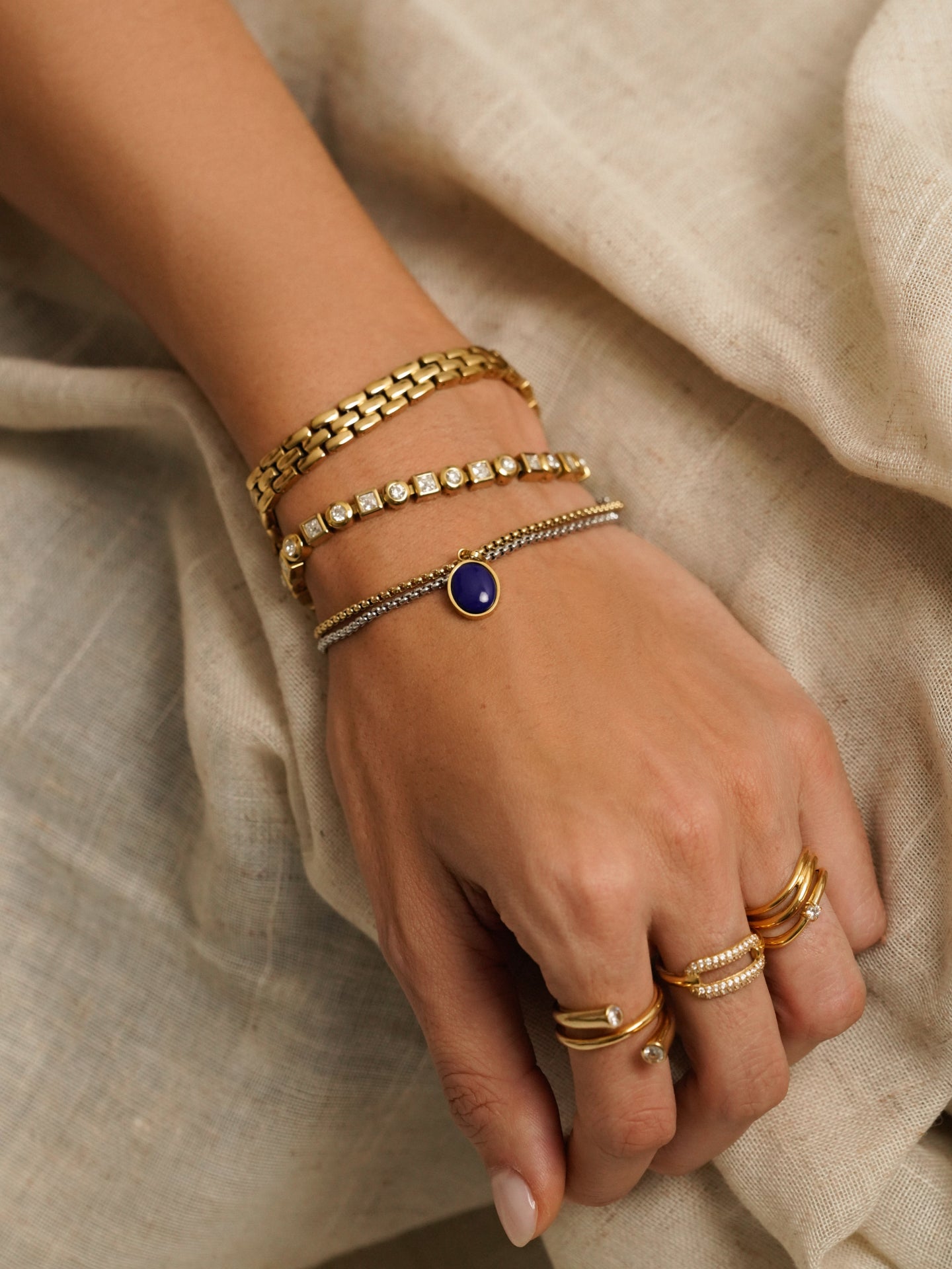 One Charming Endless Bracelet