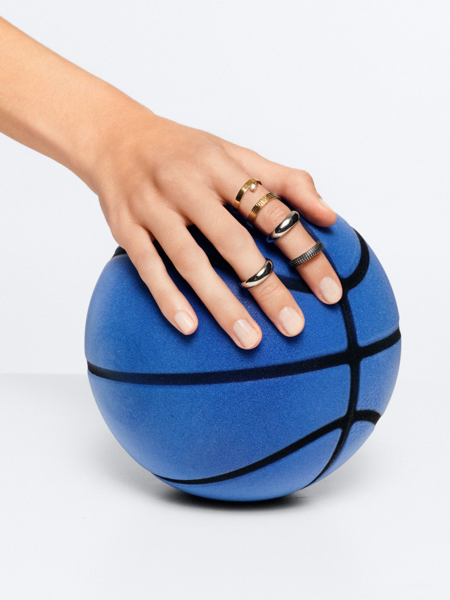 One Contrast Ring