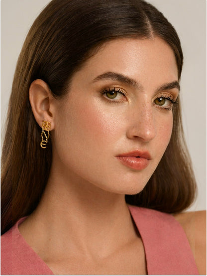 One Earrings Iconic Script