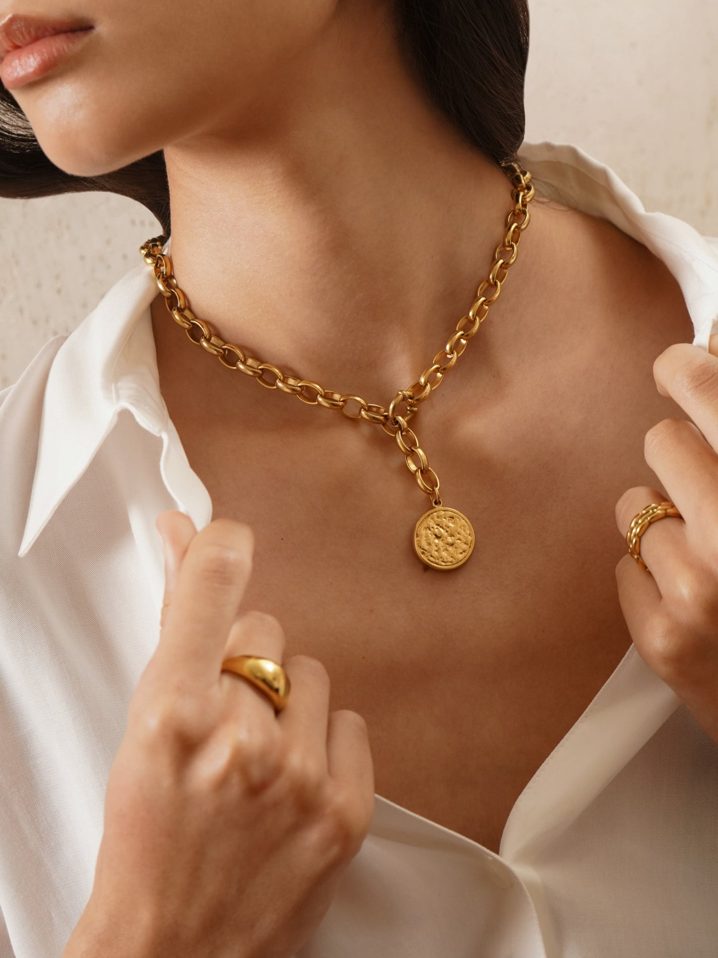 One Necklace Neckmess Powerful