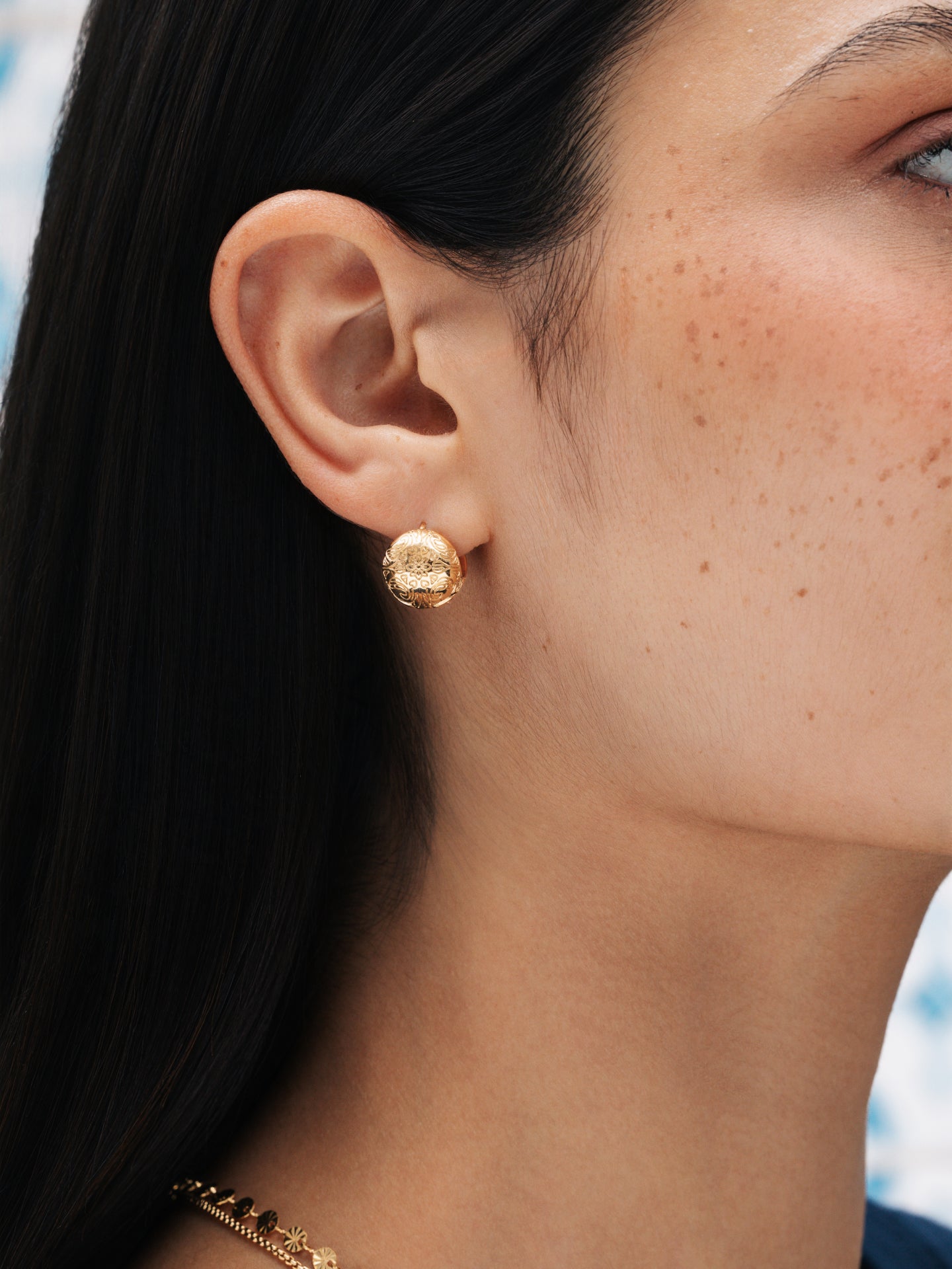 One Alma Hoop Earrings