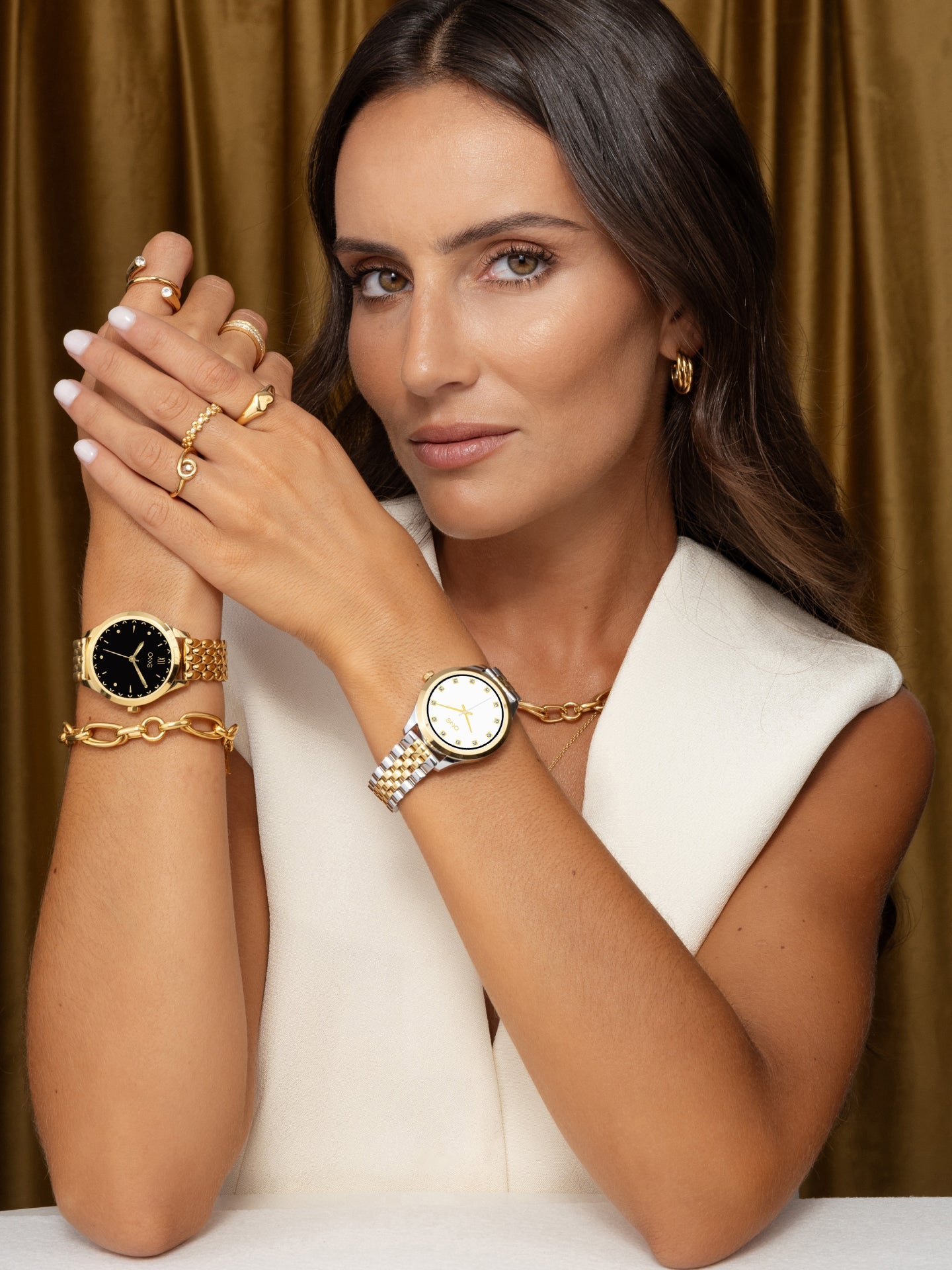 One Mini Gold Links Smartwatch