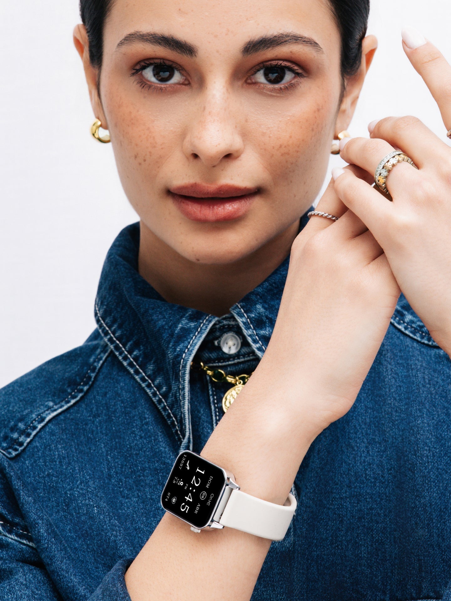 One Frame Beige Silicone Smartwatch